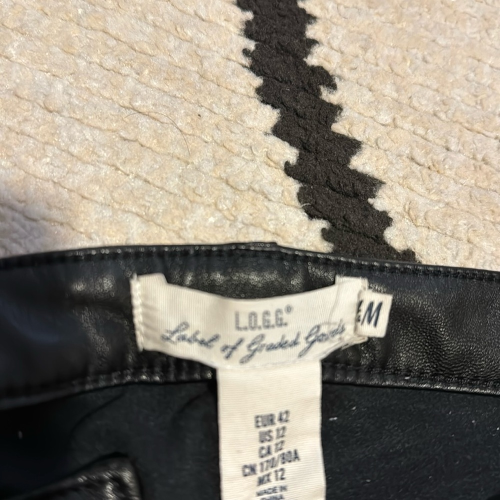 H&M L.O.G.G. Vegan leather straight leg pants w/ zipper hem size 12 (fits 10, L)